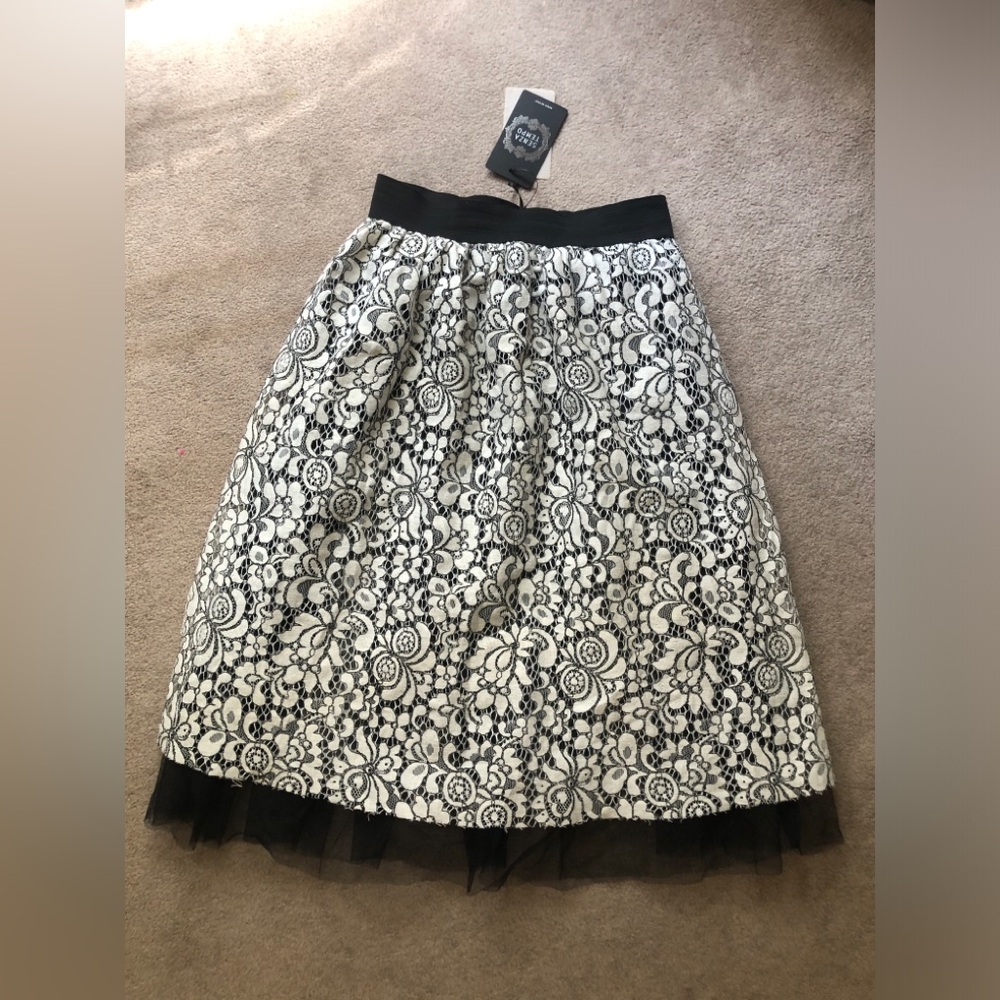 Senza Tempo lace tulle skirt made in Italy fits small or medium